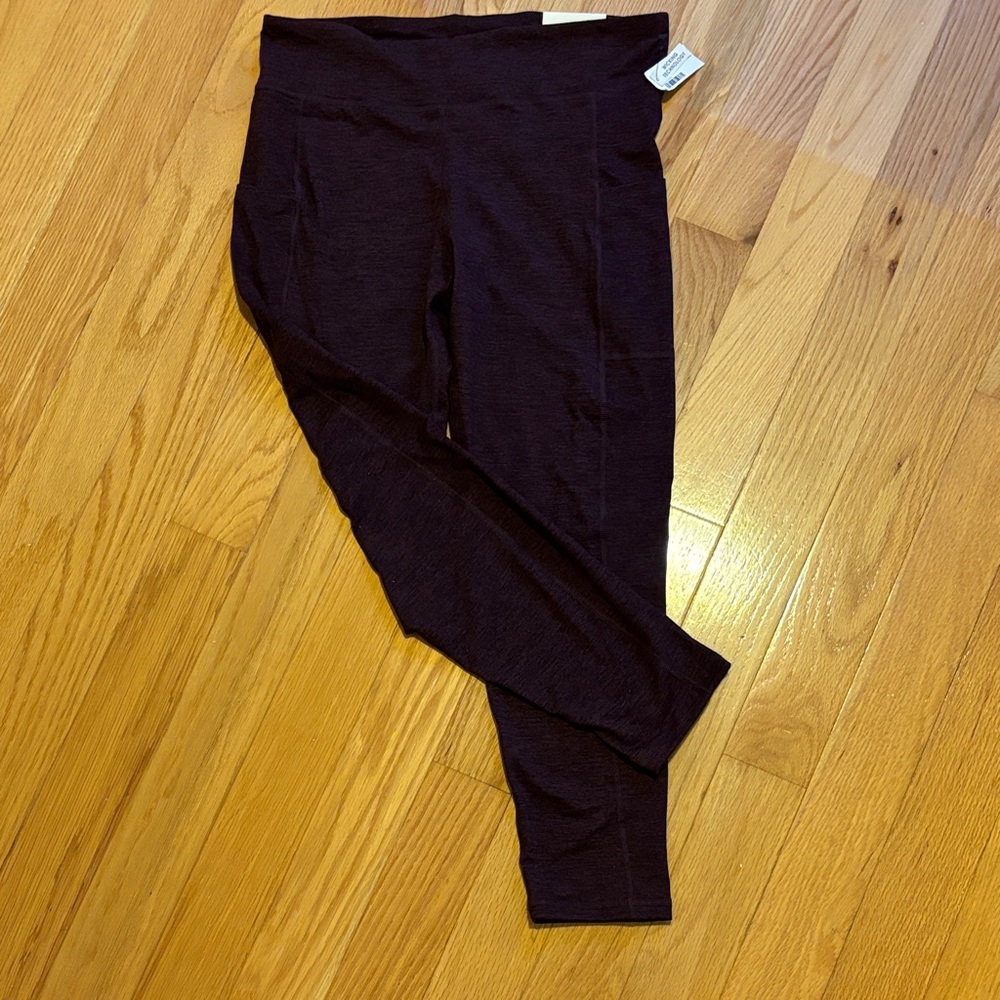 Stylish Women’s Leggings in Deep Purple